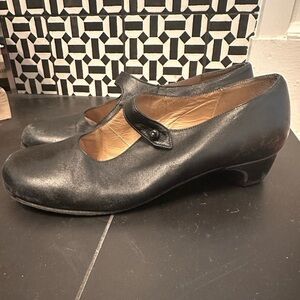 Vintage Laurie Bassal Paris Mary Janes